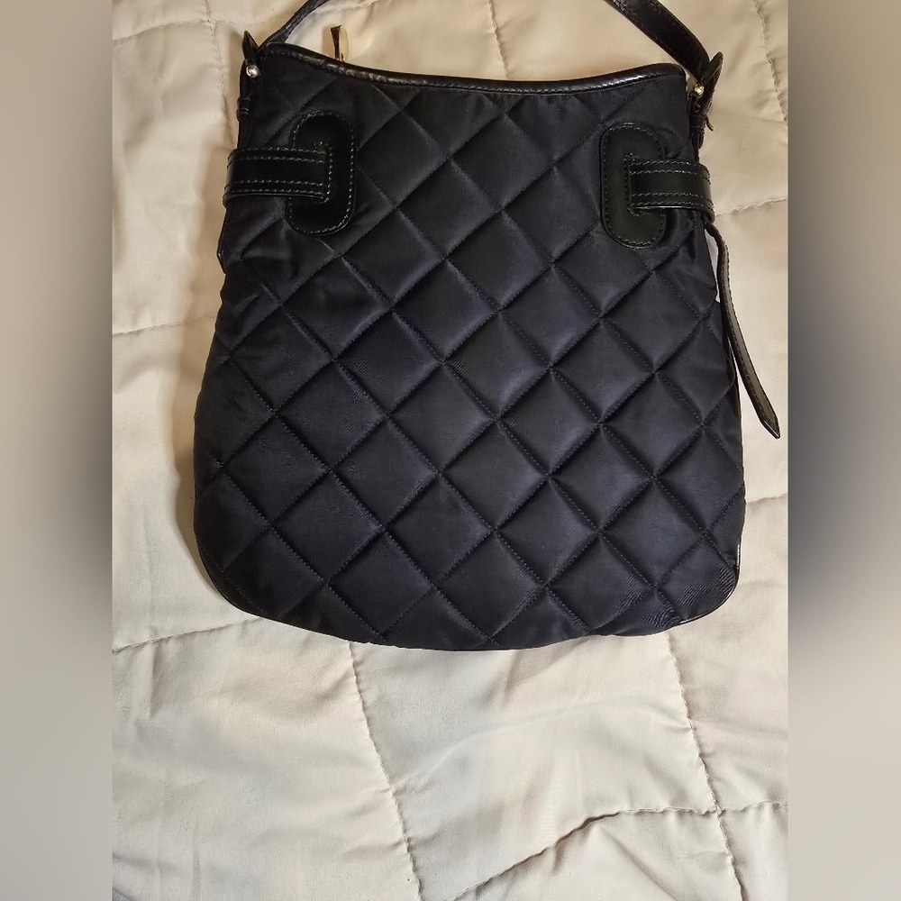 Elegant BURBERRY Black Quilted Crossbody Bag - Picture 2 of 9
